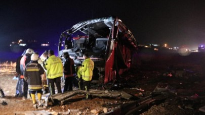 Şanlıurfa'da yolcu otobüsü devrildi: 32 yaralı