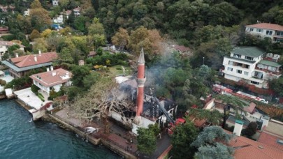 Tarihi Vaniköy Camisi'ndeki yangına ilişkin soruşturma