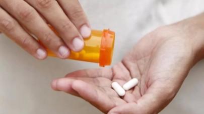 Uzmanı uyardı! Antibiyotiklerin koronavirüse etkisi yok