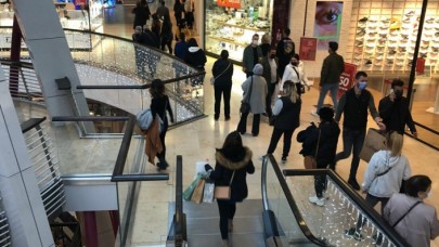 Vatandaşın umursamazlığı bu kadar da olmaz dedirtti: Efsane Cuma kampanyası virüsü unutturdu!