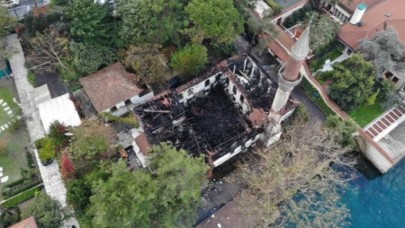 Yangının ardından Vaniköy Camii'nin son hali havadan görüntülendi