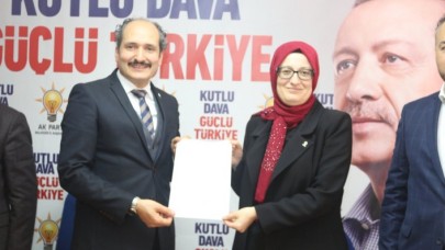 AK Parti Balıkesir Milletvekili Belgin Uygur koronavirüse yakalandı