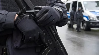 Almanya'da bir araç yayaları ezdi: 5 ölü