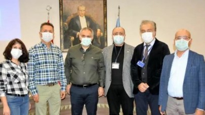 Antalya Büyükşehir Belediye Başkanı Böcek'i tedavi eden ekip: Akciğerini iğne oyası işler gibi açtık