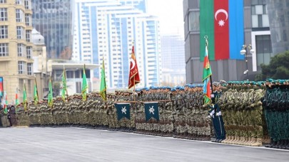 Azerbaycan'da Zafer Geçidi Töreni düzenleniyor