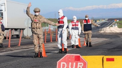 Bilim Kurulu üyesi açıkladı: Şehirlerarası seyahat yasağı mı geliyor?