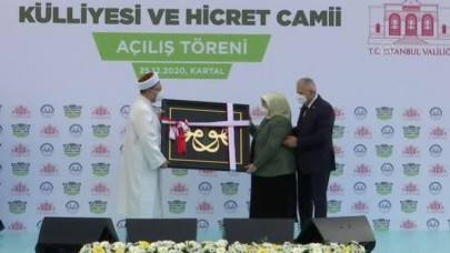 Binali Yıldırım'ın eşi adına yapılan Öğretmen Semiha Yıldırım Külliyesi ve Hicret Camisi açıldı