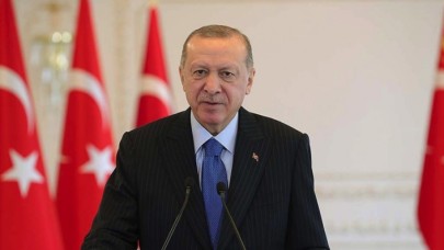Cumhurbaşkanı Erdoğan: Milletimizi küresel rüzgarların önünde savurmak isteyenlere meydanı bırakmayacağız