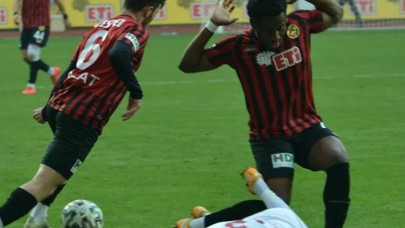 Eskişehirspor'da 9 futbolcunun Kovid-19 testi pozitif çıktı