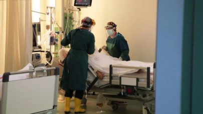 Hastaların son istekleri sağlık çalışanlarını ağlatıyor: Ölümle yaşam arasındaki son nokta