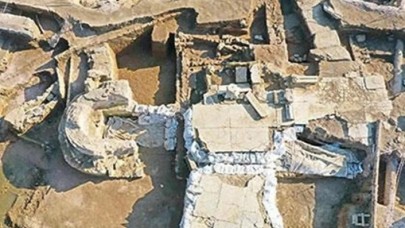 Haydarpaşa Garı kazılarında gizemli mermer yapı bulundu