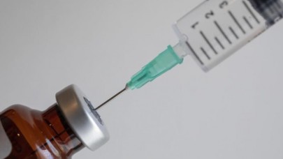 İngiltere,  Pfizer-Biontech aşısının kullanımını onayladı