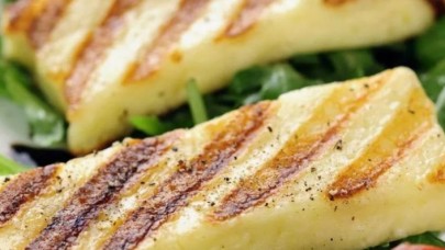 Kıbrıslı Türklerden AB'ye hellim tepkisi