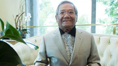 Meksikalı ünlü şarkıcı Manzanero Kovid-19 nedeniyle hayatını kaybetti