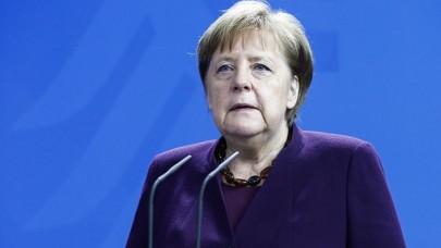 Merkel: AB zirvesinde Türkiye ile ilgili karar almak zorundayız