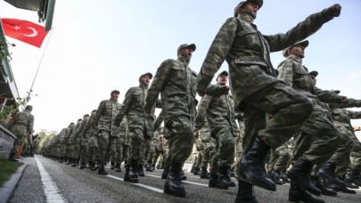 MSB'den flaş açıklama: Askerlik sevk tarihleri ertelendi!