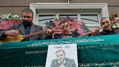 Müzisyen Engin Nurşani son yolculuğuna uğurlandı