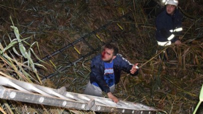 Otomobiliyle dereye uçan genç,  ekiplere 'Neden geç kurtardınız?' diyerek küfretti!