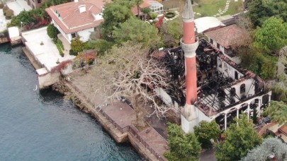 Tarihi Vaniköy Camisi'ndeki yangınla ilgili flaş gelişme: Vakıf kusurlu