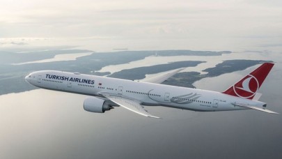 THY,  Kovid-19 mutasyonu riski nedeniyle uçuşların durdurulduğu İngiltere'den tahliye seferi yaptı