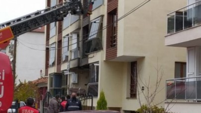 Uşak'ta iki evde doğal gaz patlaması!