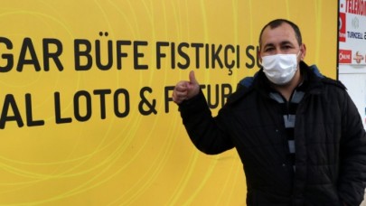 Akhisar'da büyük ikramiye çıkan bileti satan bayi: "İnşallah ihtiyacı olan birine çıkmıştır"