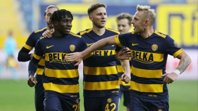 Ankaragücü - Yeni Malatyaspor: 4 gol,  1 kırmızı