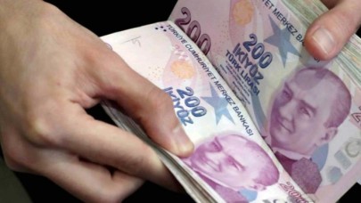 Asgari ücret,  memur ve emeklinin ardından gözler özel sektör zammında! Masada iki farklı oran var