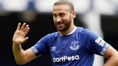 Beşiktaş Cenk Tosun için Everton ile anlaştı