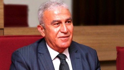 CHP'li belediye başkanı Mehmet Fatih Atay'ın,  kardeşini 3 birimin müdürü yaptığı ortaya çıktı