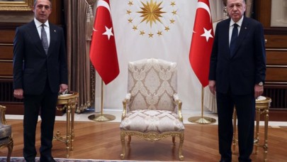 Cumhurbaşkanı Erdoğan Ali Koç'u kabul etti: Görüşmeye damga vuran sohbet!