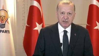Cumhurbaşkanı Erdoğan'dan çok sert açıklamalar: Hala 3 maymunu oynuyor!