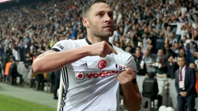 Dusko Tosic geri döndü