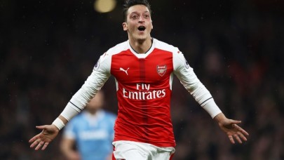 Fenerbahçe Mesut Özil ile 3.5 yıllık anlaşma sağladı