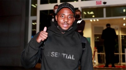 Fenerbahçe'nin yeni transferi Osayi-Samuel geldi