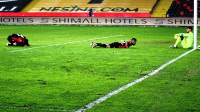 Gaziantep FK oyuncusu Morais,  kendi kalesine gol atınca takımdan ayrıldı