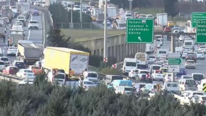 İstanbul'da kısıtlama öncesi trafik yoğunluğu