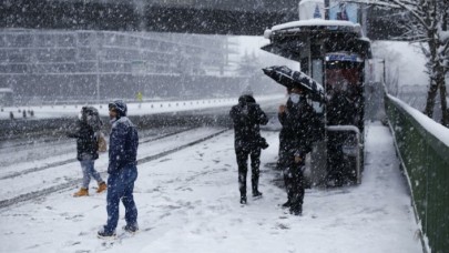 İstanbul yeniden karla buluşacak: Meteoroloji tarih verdi!