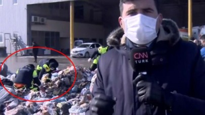 İstanbul’da ilginç anlar: Belediye ekipleri çöplerin arasında altın arıyor