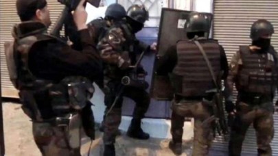 İzmir merkezli 12 ilde dev operasyon: Onlarca kişi gözaltında