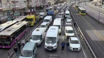 Kısıtlamaya rağmen D-100'de şaşırtan trafik