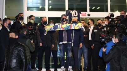 Mesut Özil: Bir rüya benim için de gerçekleşiyor