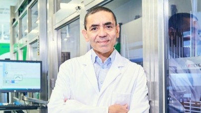 Prof. Uğur Şahin'in arkadaşları anlattı: Orta sahadaydı,  aralarında para toplayıp krampon alırlardı