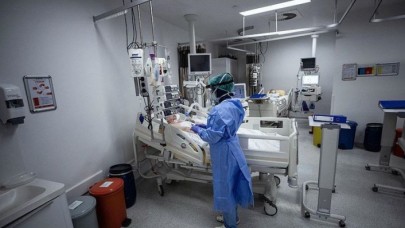 Sağlık çalışanlarına 1 Kasım'dan geçerli olmak üzere ek ödeme kararı