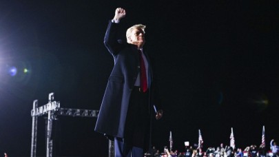 Trump'ın azledilmesi gündemde! Biden: Bu bir kalkışmadır!