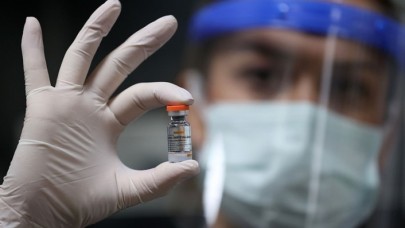 Türkiye'ye getirilen 6, 5 milyon doz CoronaVac aşısı iki haftalık analiz sürecinden geçecek