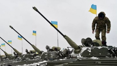 Ukrayna ordusu,  NATO askeri rütbelerini kullanmaya başlıyor