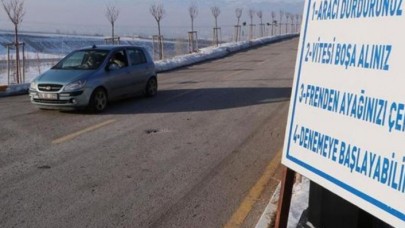 Yer çekiminin olmadığı iddia edilen 'gizemli yol' şaşırtıyor