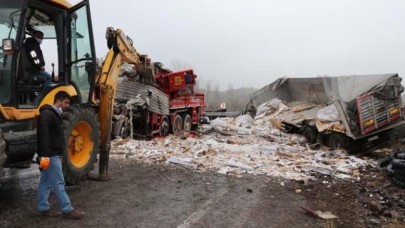Yozgat'ta feci kaza: Ergün Sesli,  Hüseyin Özdemirbaş ve Ebubekir Karabıyık öldü