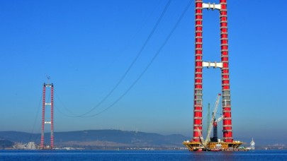 1915 Çanakkale Köprüsü'nün yapımı sürüyor: Kulelerde Seyit Onbaşı detayı